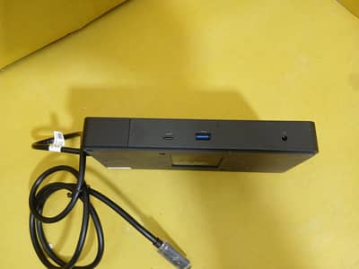 New Dell Dockting Station- Dell WD19 USB-C, Triple Display w/o adopter