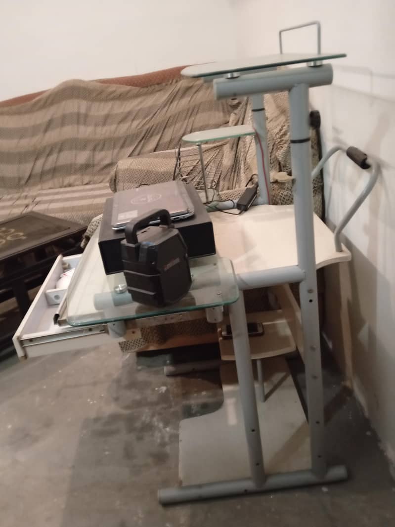 Computer Table Glass 2