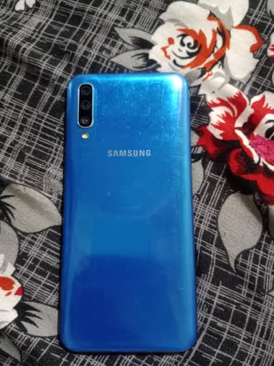 Samsung A50