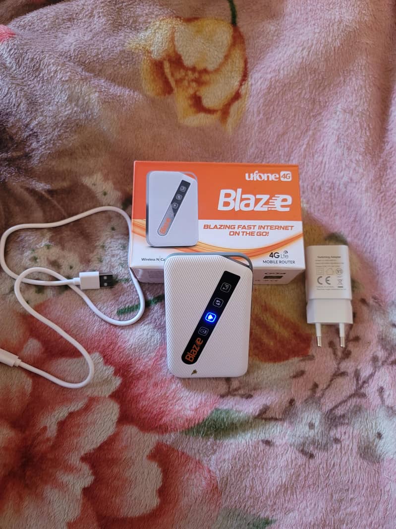 wifi. device  blaze  unlock all network battry. 3000 12hour 0