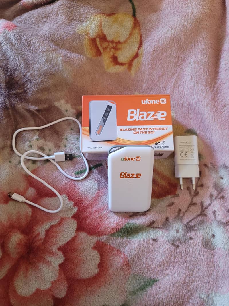 wifi. device  blaze  unlock all network battry. 3000 12hour 1