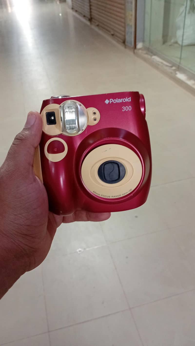Fuji instax mini 25 Polaroid Camera ,price on call - Musical ...