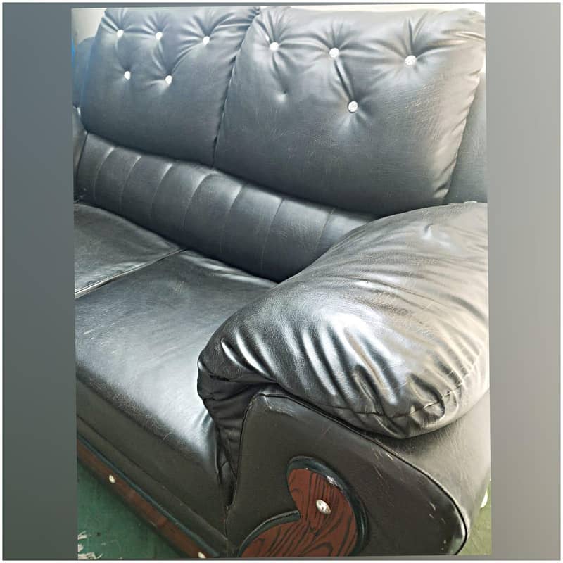 leather sofa mint condition 2