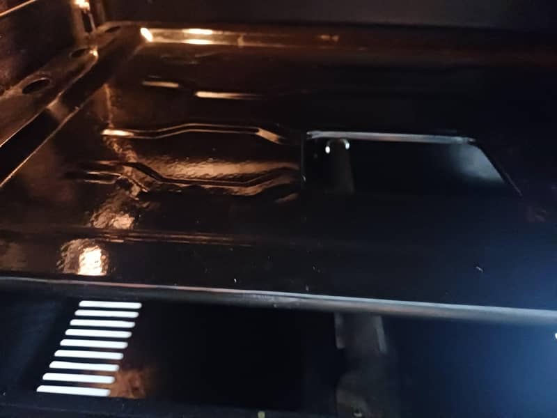 Cooking Range with wheels. (movable) 6
