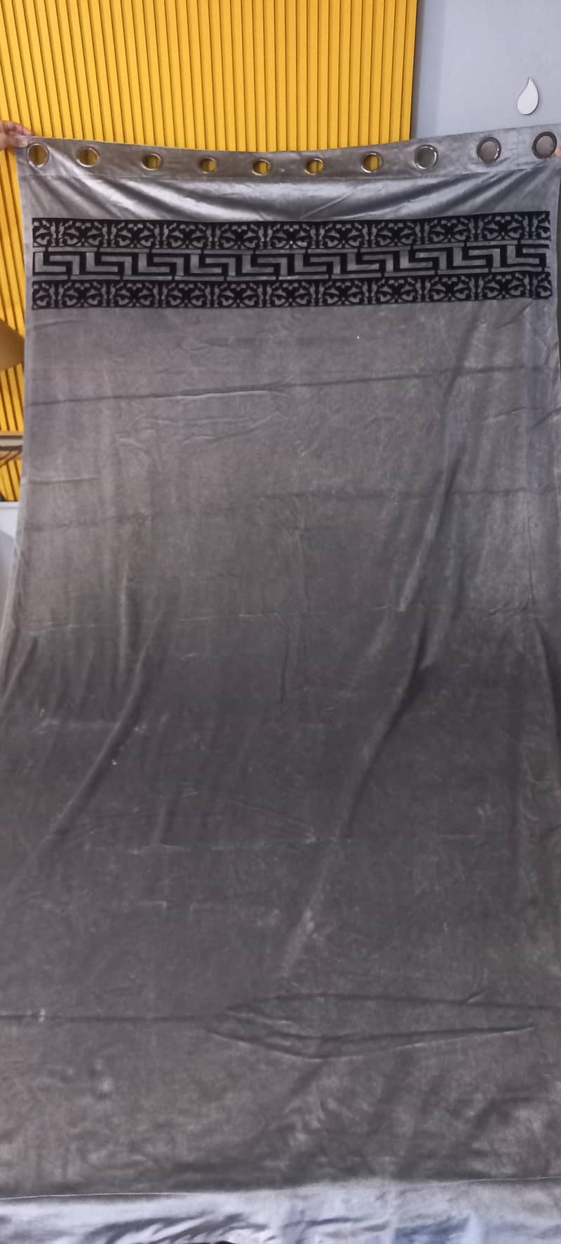 2 curtain panel 0