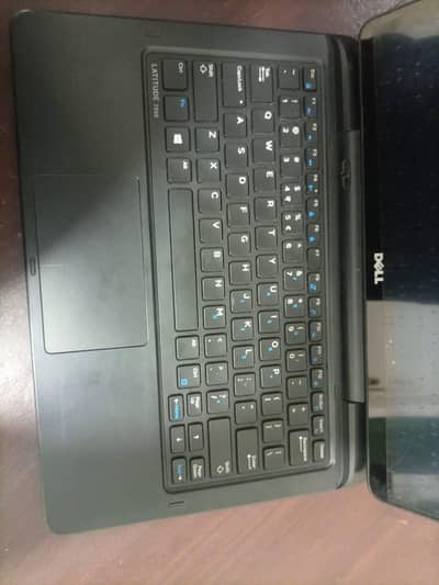 dell latitude toch screen and . type  03248821013