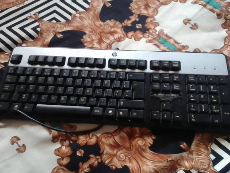 Keyboard good condition 1