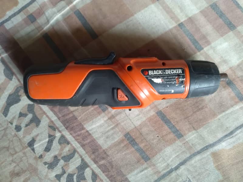 Black & Dacker 2