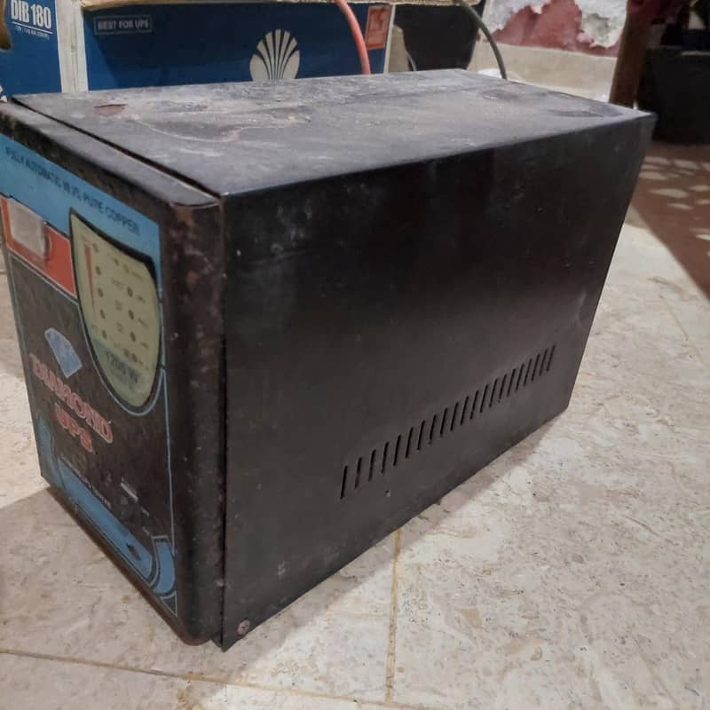 Ups 1200 watts 1