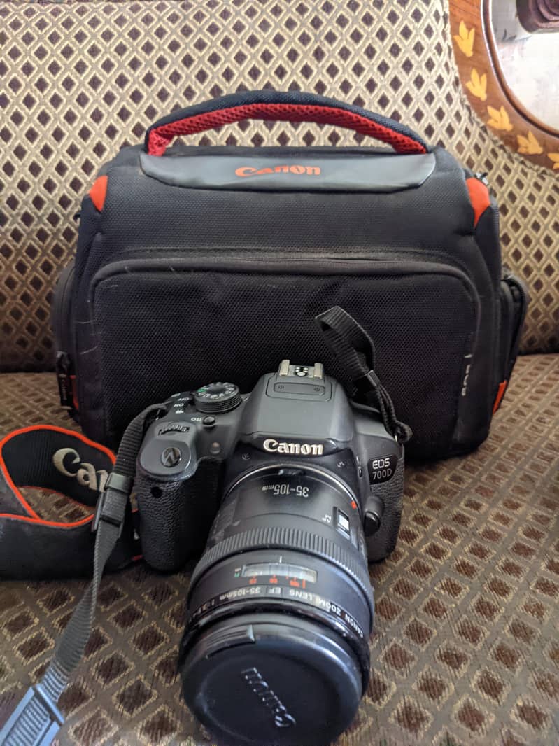 Canon EOS 700D DSLR 0