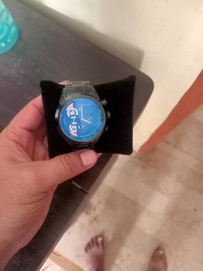 Men watch 10/10