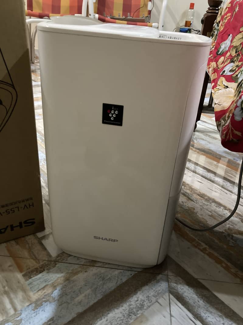 Sharp air purifier mint condition 1