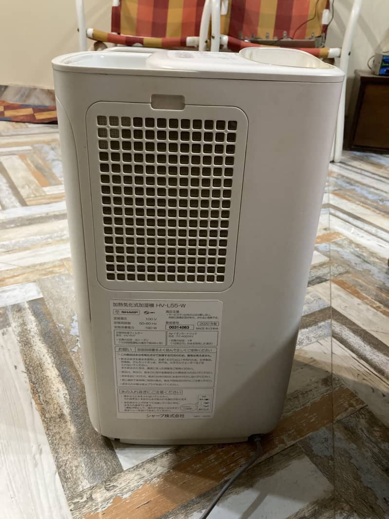 Sharp air purifier mint condition 3