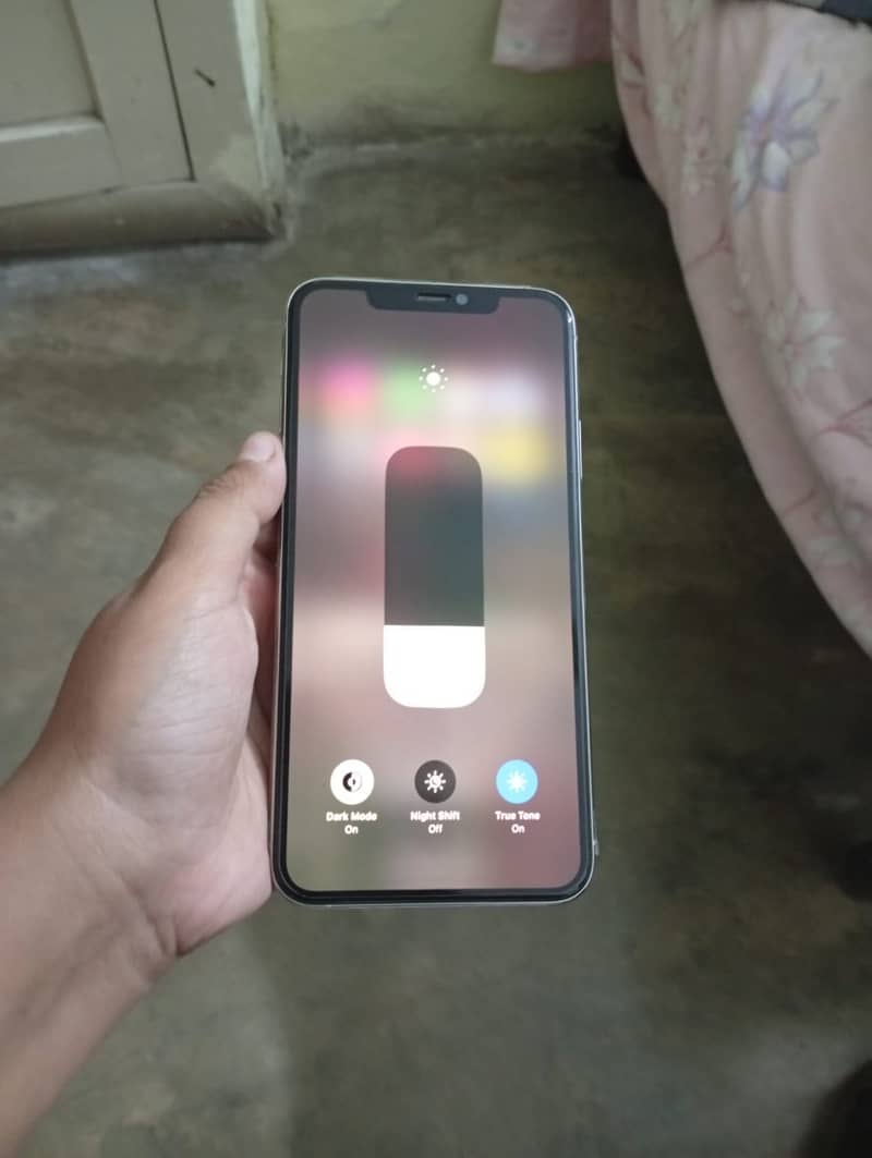 Iphone 11 pro max 2