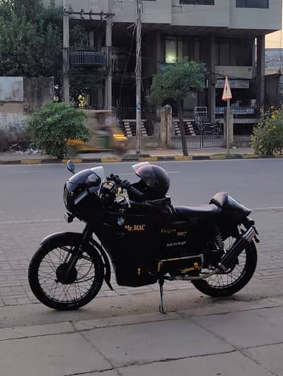 100cc Custom Made BMW Cafe / Replica