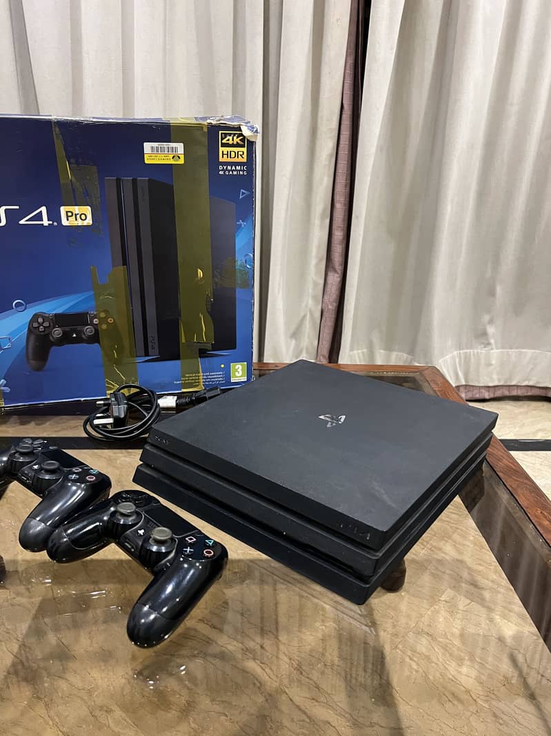 PS4 pro 8
