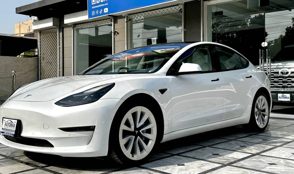 Tesla Model 3 Long Range - 2022/2025 2