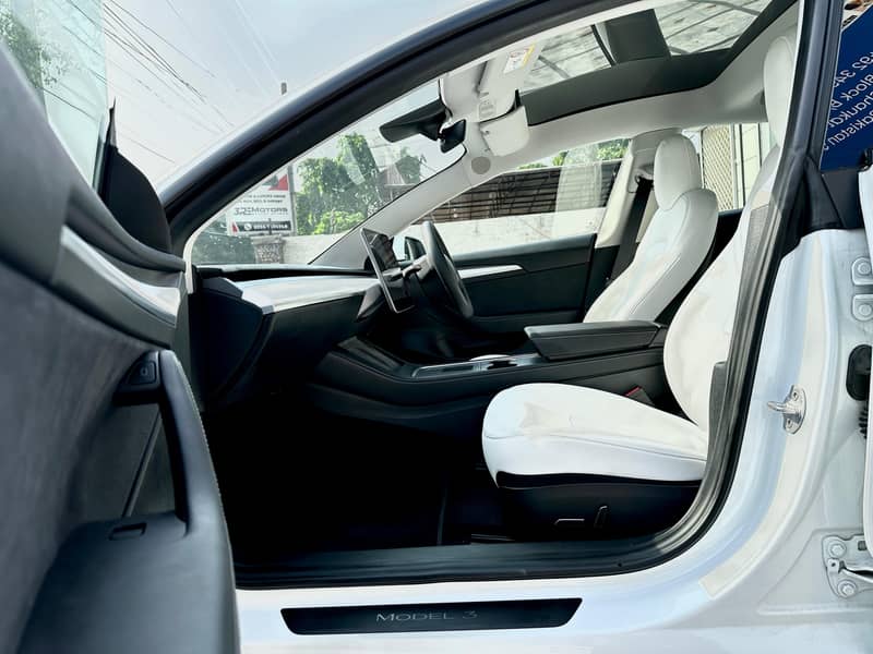 Tesla Model 3 Long Range - 2022/2025 3