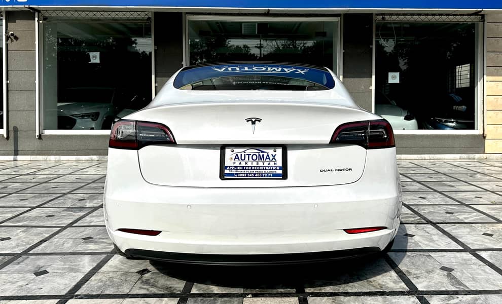 Tesla Model 3 Long Range - 2022/2025 8