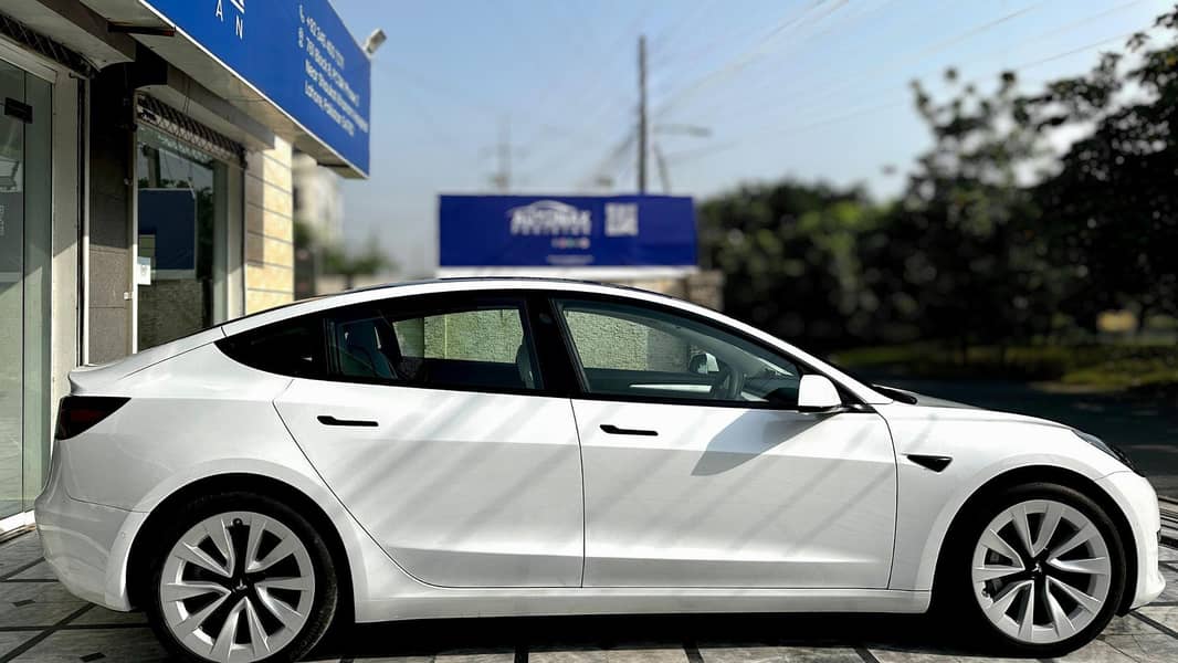 Tesla Model 3 Long Range - 2022/2025 17