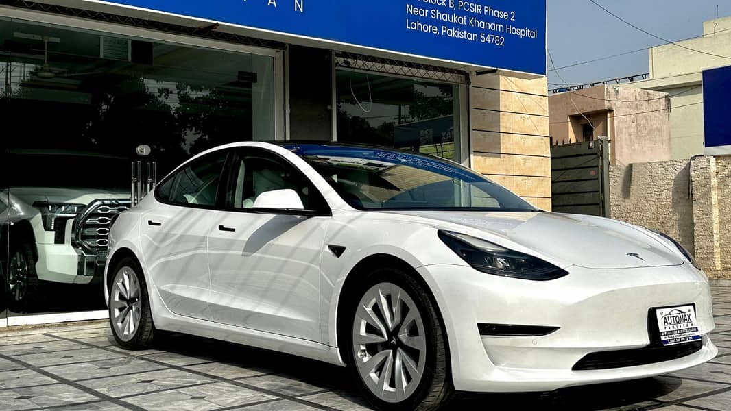 Tesla Model 3 Long Range - 2022/2025 18