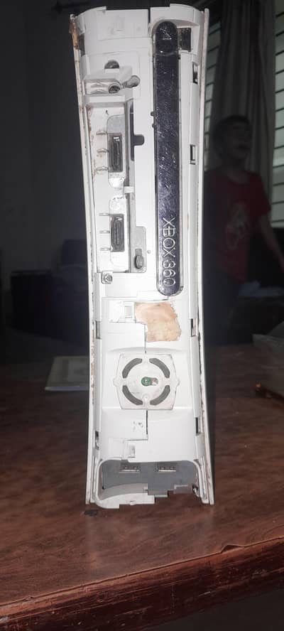 DEAD XBOX 360 WITH HARD DRIVE