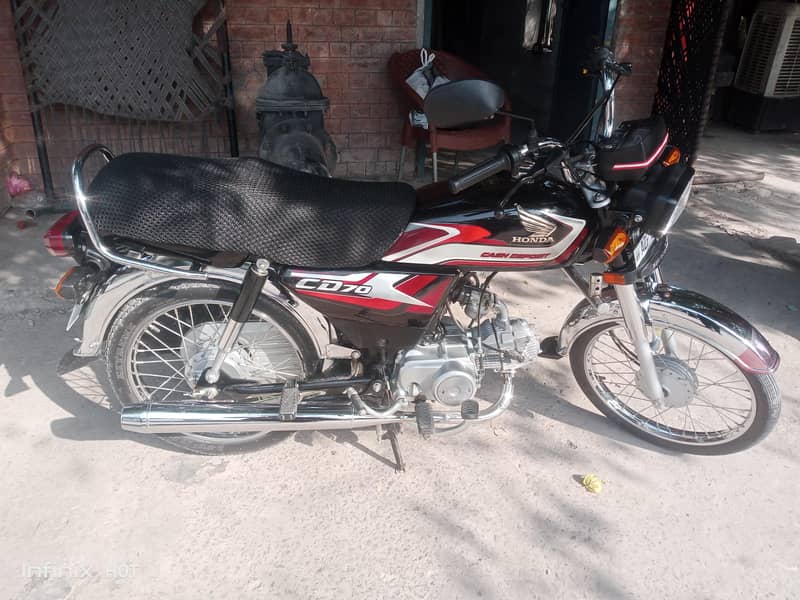 HONDA CD70 Model 2025 Colour= black condition 10/10 - Standard - 1107328251