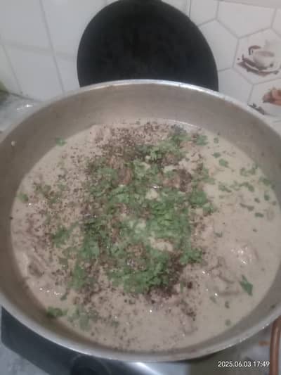 i want 24/7 pakistani cook job