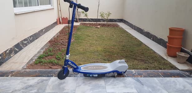 Razor E90 accelerator