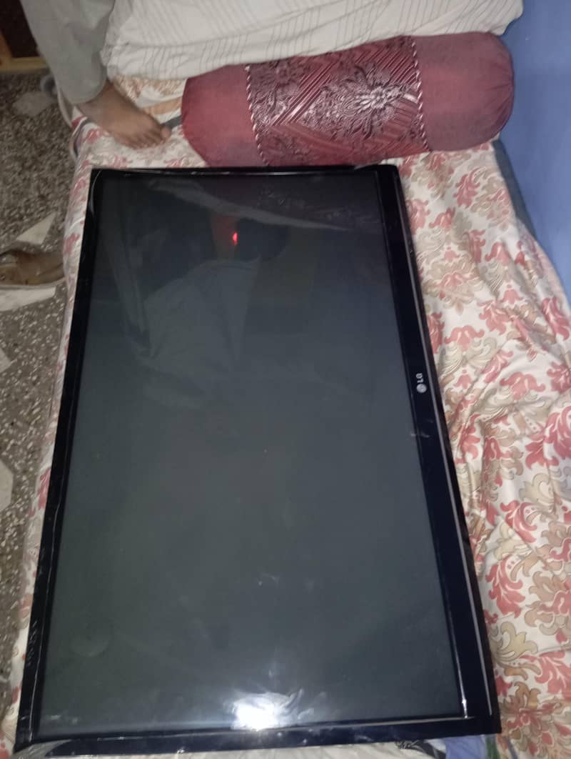 LG Plasma 50" 2