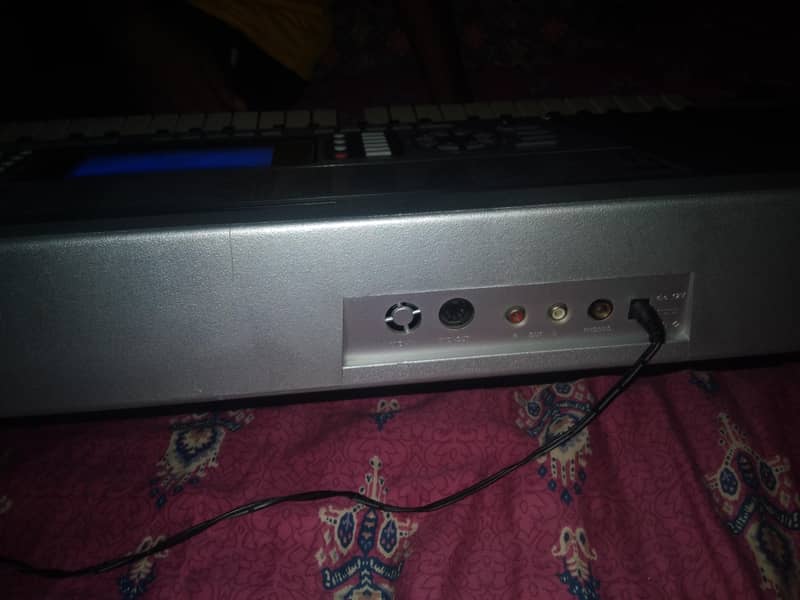 Keyboard in good condition 9