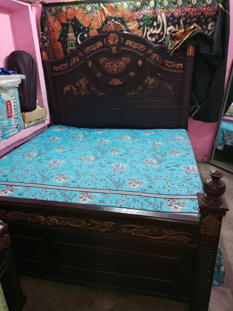 bed set with dressing 4