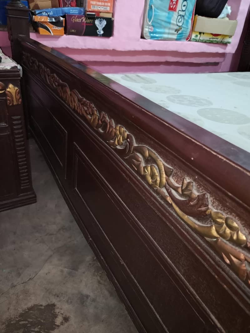 bed set with dressing 5