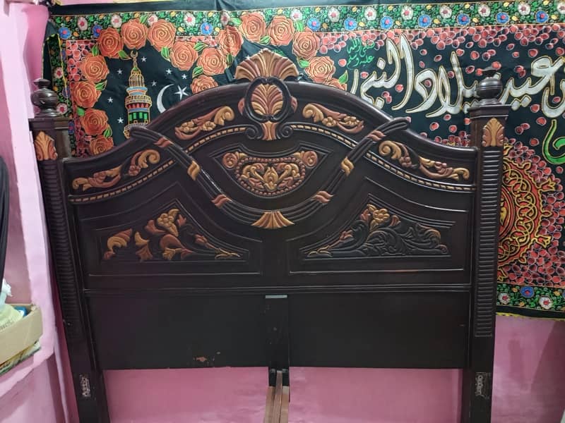 bed set with dressing 12