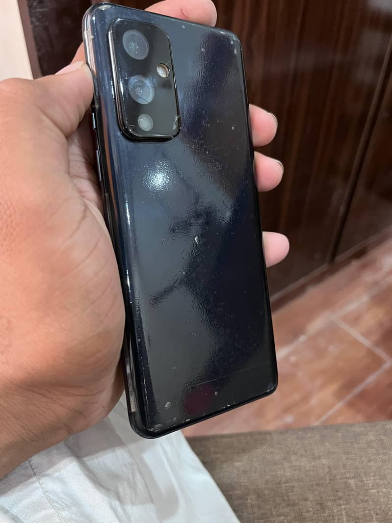 OnePlus 9 4