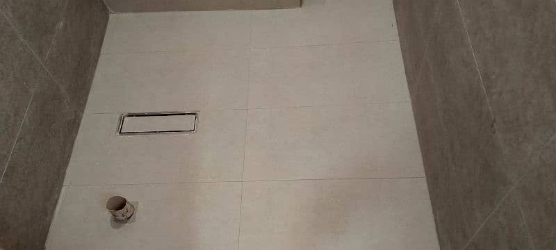 tile fixers 16