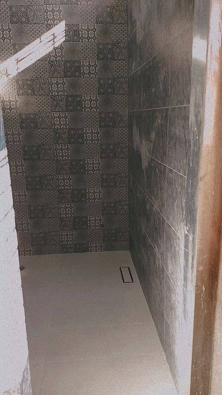 tile fixers 18