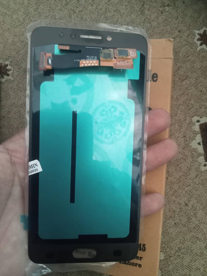 Samsung C7 pro panel 1