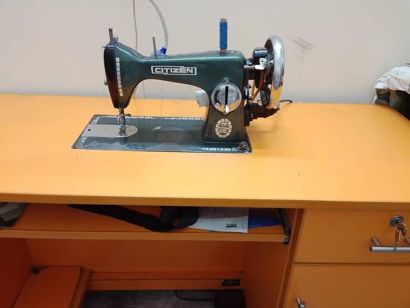 sewing machine with table 2