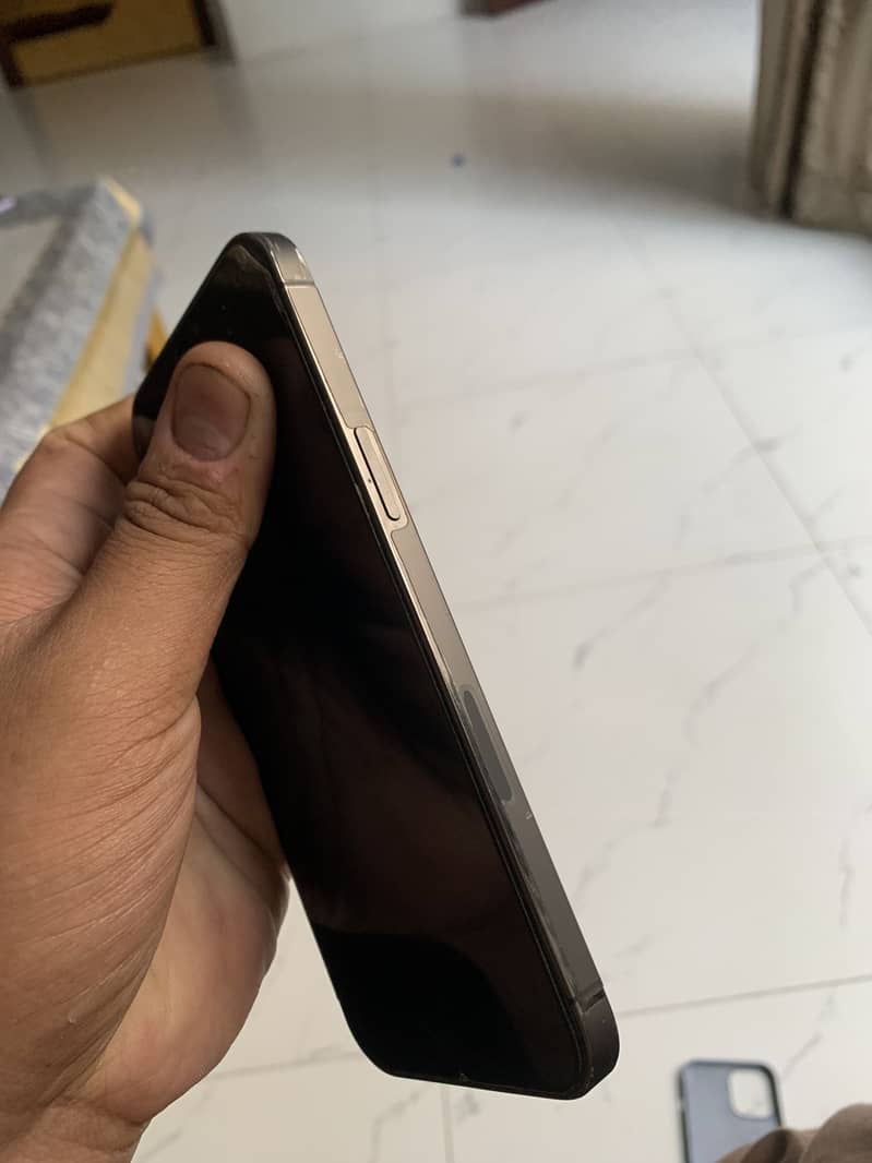 Iphone 12 pro max jv 3