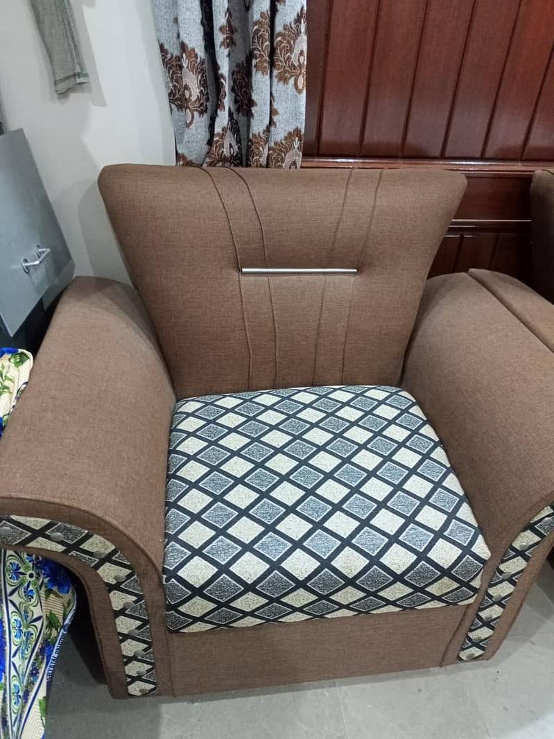 Sofa set 3+1+1 with table 2