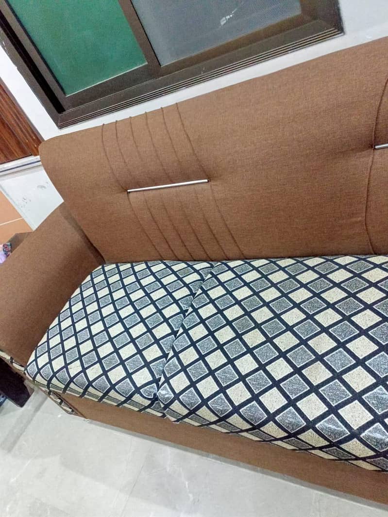 Sofa set 3+1+1 with table 4