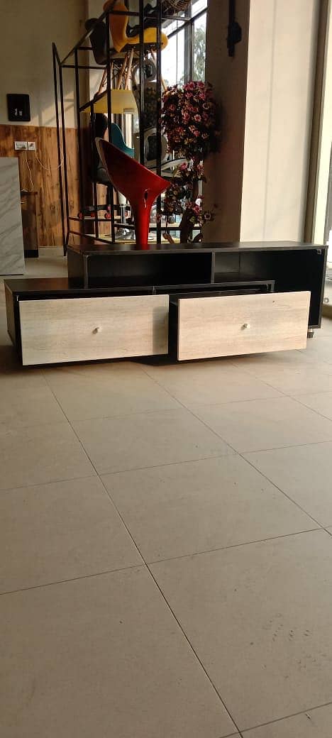 TV RACK | LED RACK | CONSOLE TABLE 12