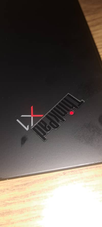 lenovo ThinkPad X1 Carbon i5 10th gen  4k resolution