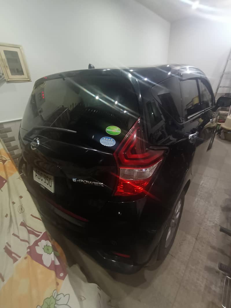 Nissan note e power new condition 4