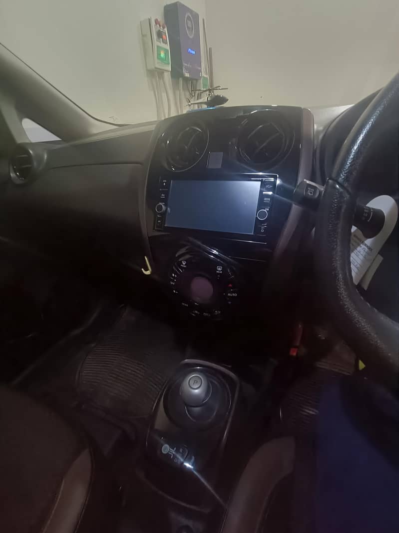 Nissan note e power new condition 9