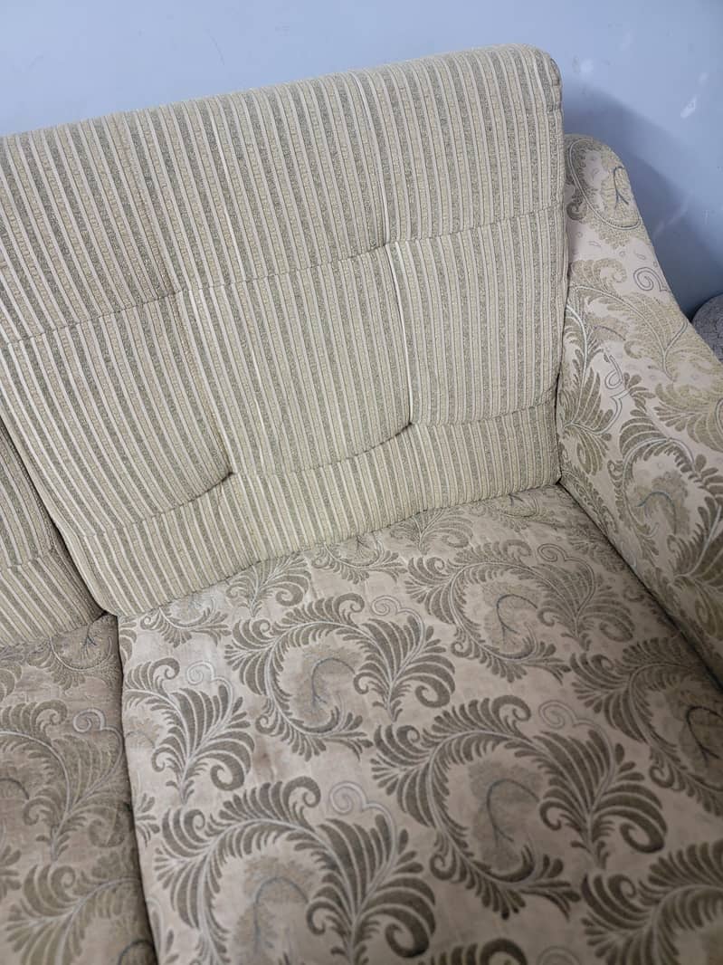 2 year used Sofa Set 0