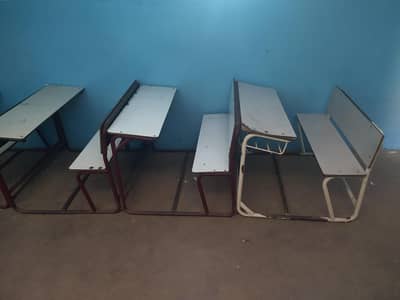 round tables and desk for sale