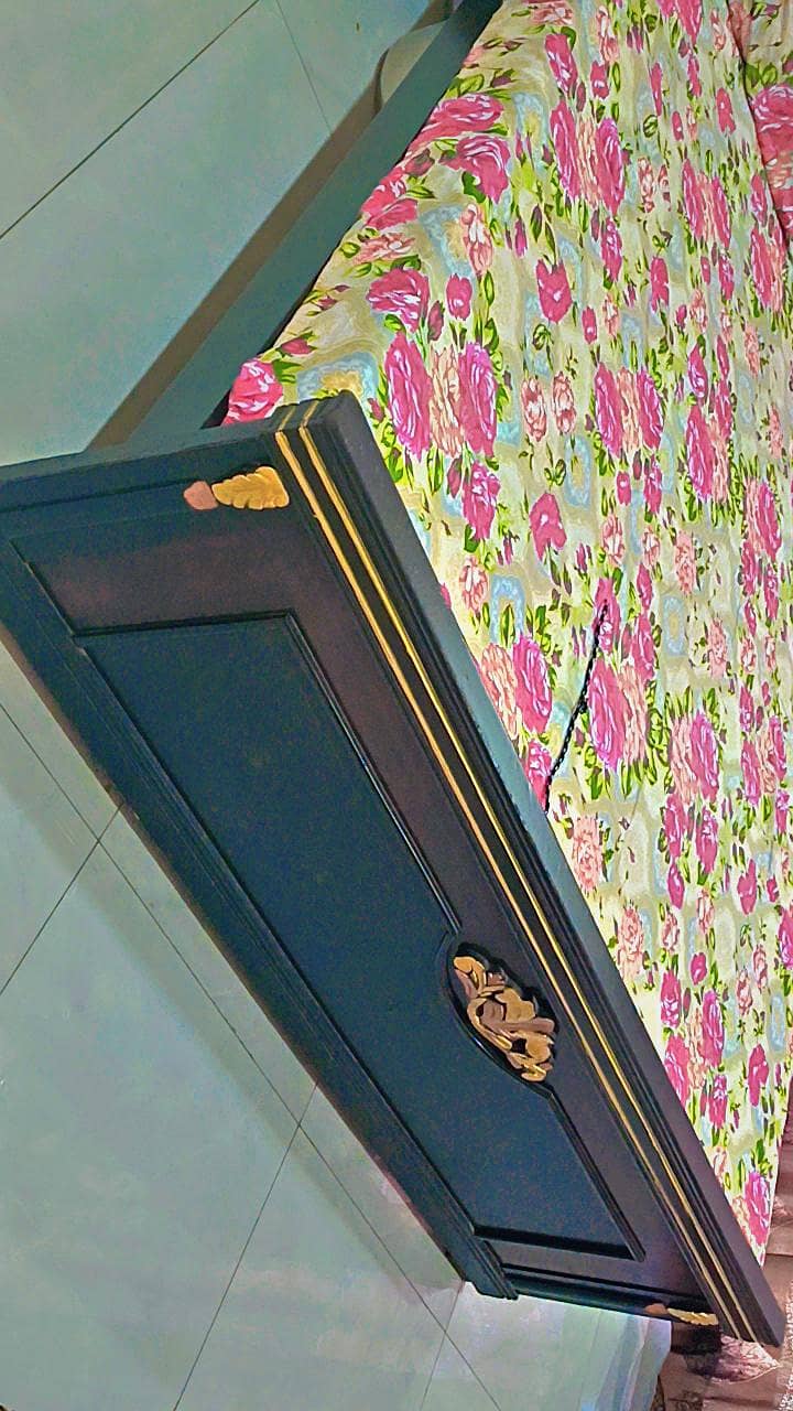 solid wooden bed set 1