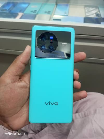 vivo x80